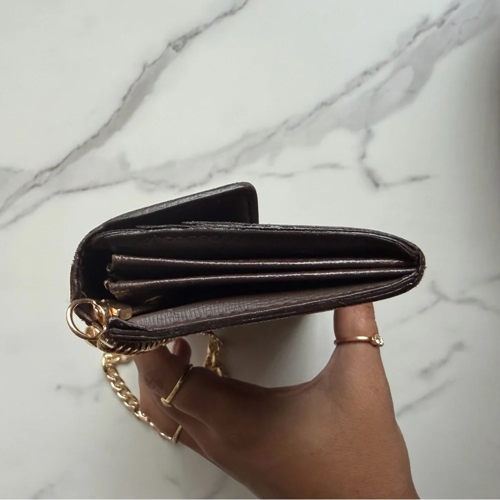 Sale! Louis Vuitton Damier Ebene Sarah wallet with strap - Picture 10 of 15